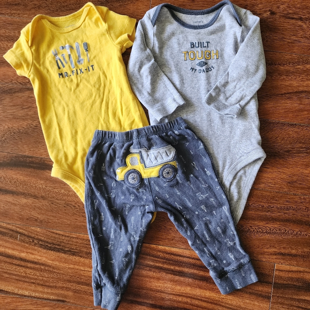 Carter's 3 piece outfit size 6 month